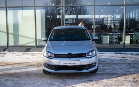 Volkswagen Polo VI (EU Market), 2012 год, 800 000 рублей, 3 фотография