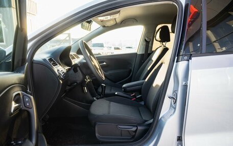 Volkswagen Polo VI (EU Market), 2012 год, 800 000 рублей, 12 фотография