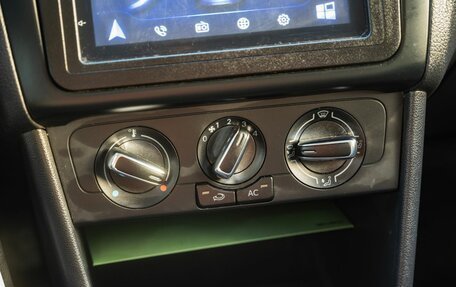 Volkswagen Polo VI (EU Market), 2012 год, 800 000 рублей, 19 фотография