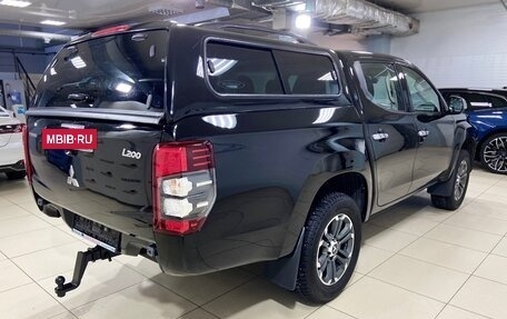Mitsubishi L200 IV рестайлинг, 2019 год, 2 390 000 рублей, 6 фотография