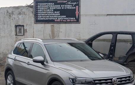 Volkswagen Tiguan II, 2016 год, 2 100 000 рублей, 1 фотография
