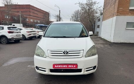 Toyota Ipsum II, 2003 год, 500 000 рублей, 1 фотография