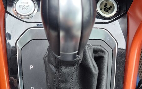 Volkswagen T-Roc I, 2018 год, 2 450 000 рублей, 10 фотография