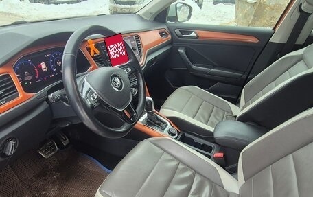 Volkswagen T-Roc I, 2018 год, 2 450 000 рублей, 9 фотография