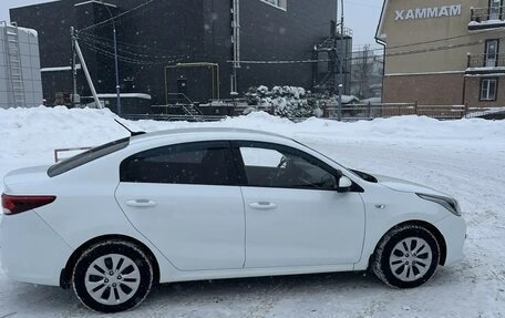 KIA Rio IV, 2017 год, 1 100 000 рублей, 4 фотография