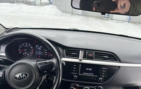 KIA Rio IV, 2017 год, 1 100 000 рублей, 5 фотография