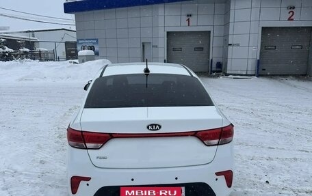 KIA Rio IV, 2017 год, 1 100 000 рублей, 3 фотография