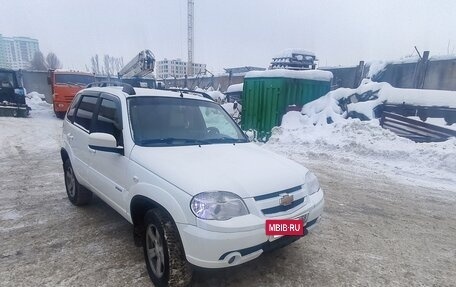 Chevrolet Niva I рестайлинг, 2015 год, 720 000 рублей, 3 фотография