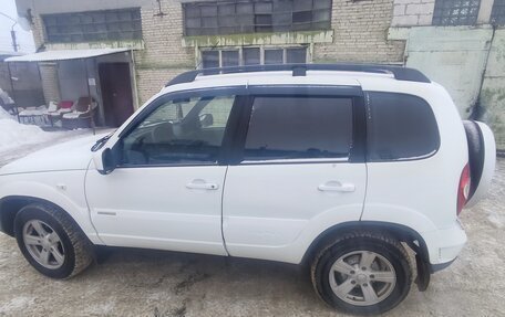 Chevrolet Niva I рестайлинг, 2015 год, 720 000 рублей, 6 фотография