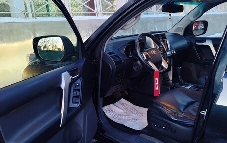 Toyota Land Cruiser Prado 150 рестайлинг 2, 2011 год, 2 700 000 рублей, 6 фотография