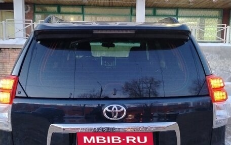 Toyota Land Cruiser Prado 150 рестайлинг 2, 2011 год, 2 700 000 рублей, 3 фотография