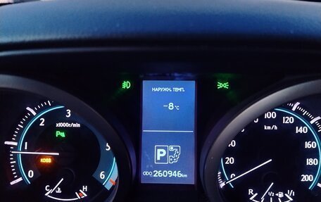 Toyota Land Cruiser Prado 150 рестайлинг 2, 2011 год, 2 700 000 рублей, 8 фотография