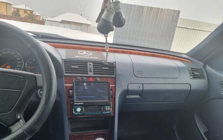 Mercedes-Benz C-Класс, 2000 год, 390 000 рублей, 13 фотография