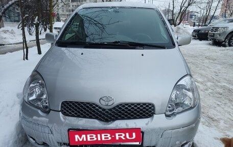 Toyota Yaris I рестайлинг, 2005 год, 700 000 рублей, 4 фотография