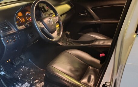 Toyota Avensis III рестайлинг, 2009 год, 1 060 000 рублей, 16 фотография