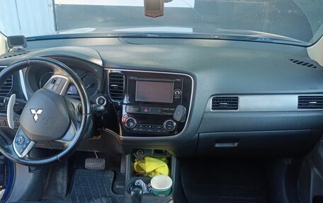 Mitsubishi Outlander III рестайлинг 3, 2013 год, 1 100 000 рублей, 4 фотография