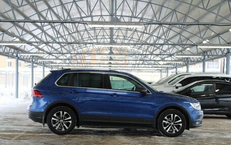 Volkswagen Tiguan II, 2019 год, 2 380 000 рублей, 6 фотография