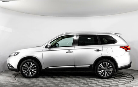 Mitsubishi Outlander III рестайлинг 3, 2019 год, 2 849 000 рублей, 8 фотография