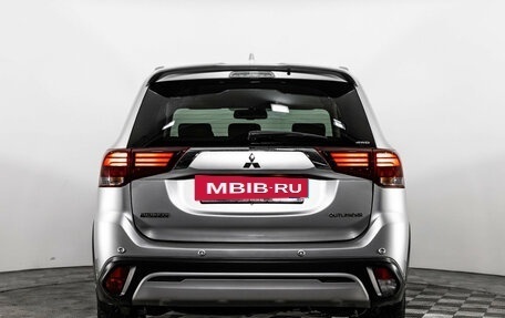 Mitsubishi Outlander III рестайлинг 3, 2019 год, 2 849 000 рублей, 6 фотография