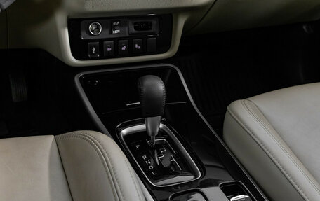 Mitsubishi Outlander III рестайлинг 3, 2019 год, 2 849 000 рублей, 13 фотография