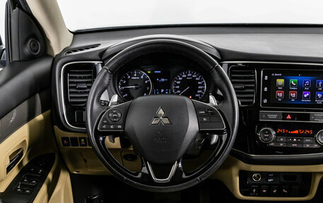 Mitsubishi Outlander III рестайлинг 3, 2019 год, 2 849 000 рублей, 11 фотография