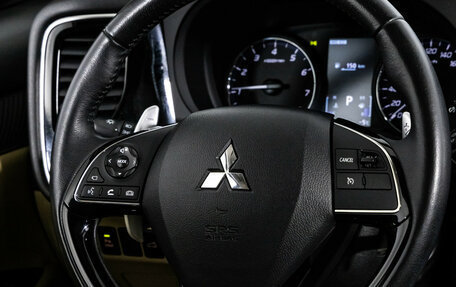 Mitsubishi Outlander III рестайлинг 3, 2019 год, 2 849 000 рублей, 12 фотография