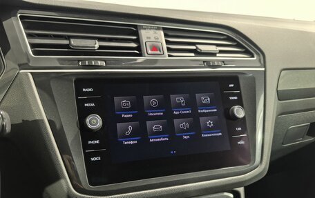 Volkswagen Tiguan II, 2020 год, 2 699 000 рублей, 15 фотография