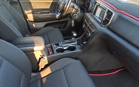 KIA Sportage IV рестайлинг, 2017 год, 1 900 000 рублей, 10 фотография