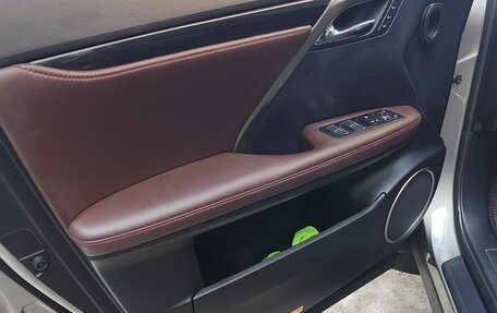 Lexus RX IV рестайлинг, 2018 год, 5 100 000 рублей, 11 фотография