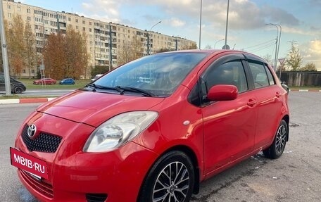 Toyota Yaris III рестайлинг, 2007 год, 550 000 рублей, 3 фотография