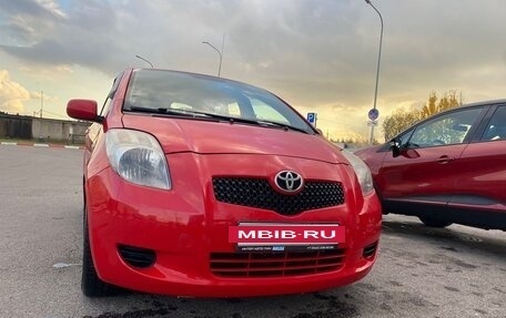 Toyota Yaris III рестайлинг, 2007 год, 550 000 рублей, 5 фотография