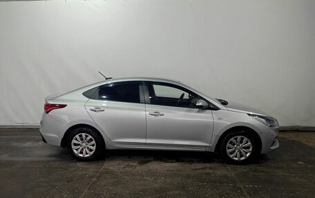 Hyundai Solaris II рестайлинг, 2017 год, 927 000 рублей, 8 фотография