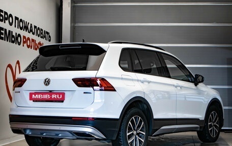 Volkswagen Tiguan II, 2019 год, 2 595 000 рублей, 4 фотография