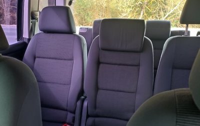 Volkswagen Touran III, 2009 год, 740 000 рублей, 1 фотография