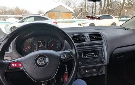 Volkswagen Polo VI (EU Market), 2017 год, 950 000 рублей, 10 фотография