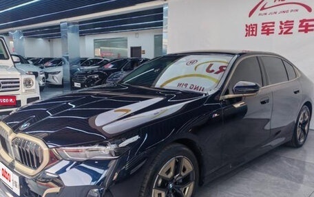 BMW 5 серия, 2024 год, 7 400 000 рублей, 1 фотография