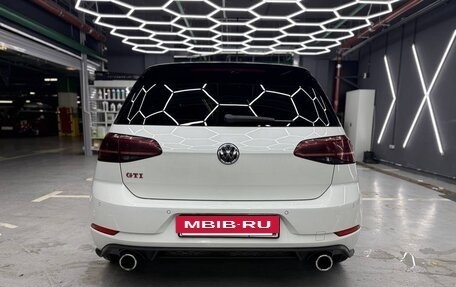 Volkswagen Golf GTI VII, 2018 год, 2 875 000 рублей, 2 фотография