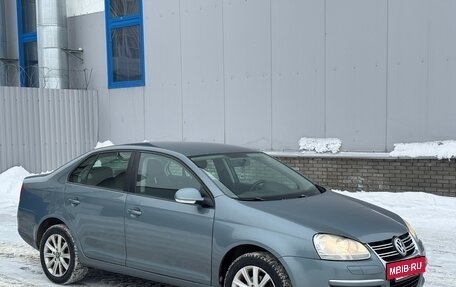 Volkswagen Jetta VI, 2009 год, 599 000 рублей, 3 фотография