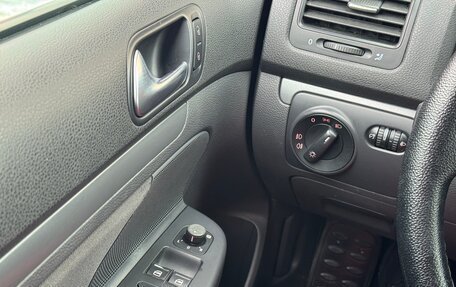 Volkswagen Jetta VI, 2009 год, 599 000 рублей, 27 фотография