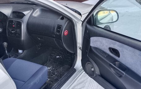 Mitsubishi Carisma I, 2003 год, 285 000 рублей, 6 фотография