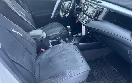 Toyota RAV4, 2012 год, 1 680 000 рублей, 12 фотография