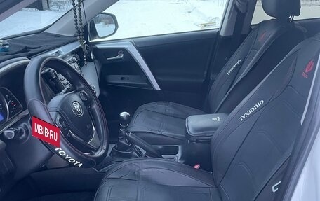 Toyota RAV4, 2012 год, 1 680 000 рублей, 10 фотография