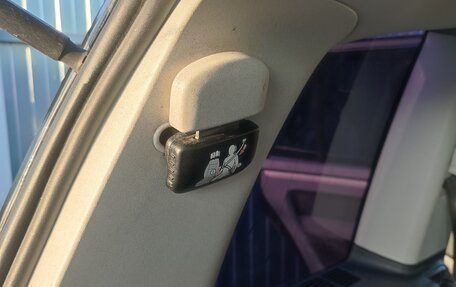 Volkswagen Touran III, 2009 год, 740 000 рублей, 3 фотография