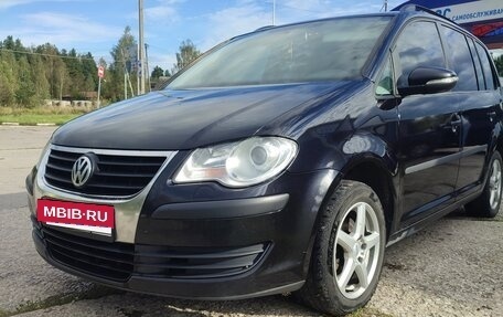 Volkswagen Touran III, 2009 год, 740 000 рублей, 10 фотография