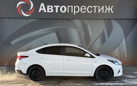 Hyundai Solaris II рестайлинг, 2022 год, 1 499 000 рублей, 4 фотография