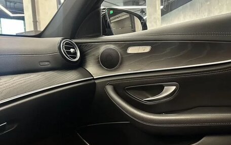 Mercedes-Benz E-Класс, 2020 год, 4 570 000 рублей, 8 фотография