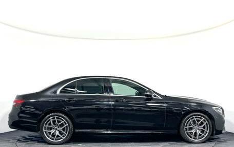 Mercedes-Benz E-Класс, 2021 год, 5 195 000 рублей, 4 фотография