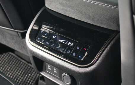 Infiniti QX80, 2024 год, 13 900 000 рублей, 14 фотография