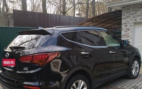 Hyundai Santa Fe III рестайлинг, 2017 год, 2 200 000 рублей, 4 фотография