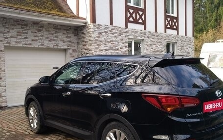 Hyundai Santa Fe III рестайлинг, 2017 год, 2 200 000 рублей, 2 фотография